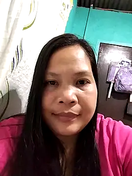 Snapshot of shyhotpinay_32 chatting on 10/27/25, 01:15 shyhotpinay 32 online show from 10/27/25, 01:15