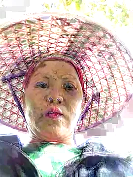 sumaybae online show from 10/17/25, 01:20