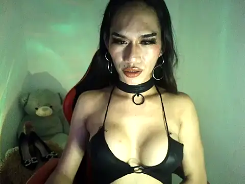 Savana Maison online show from 11/11/25, 01:44