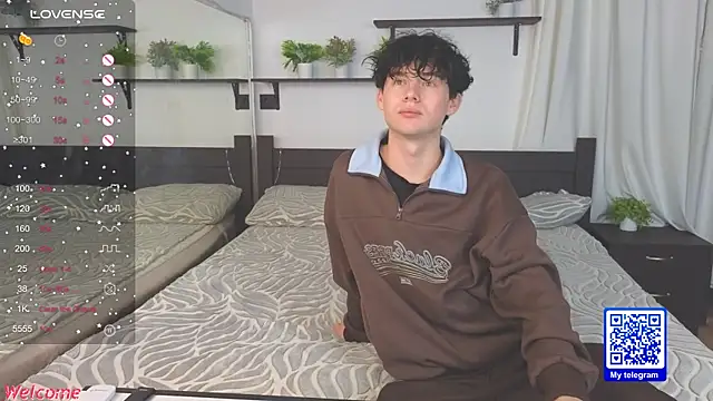 Cute Mike online show from 11/10/25, 01:48