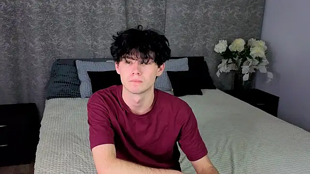 Cute Mike online show from 11/12/25, 03:45