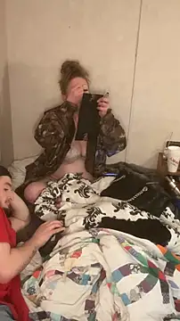 Snapshot of amandatheblondewife chatting on 02/03/26, 06:40 amandatheblondewife online show from 02/03/26, 06:40