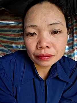 miomio-12 online show from 11/17/25, 01:00