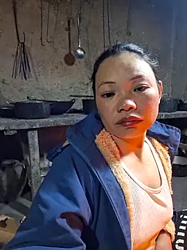 miomio-12 online show from 11/29/25, 10:02