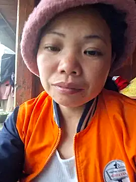 miomio-12 online show from 02/25/26, 01:04