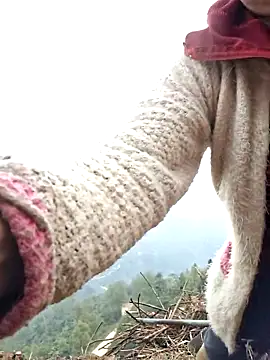 miomio-12 online show from 03/26/26, 12:17