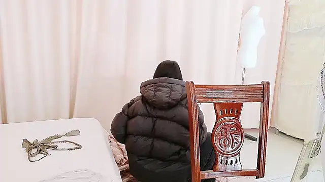 CCOO520 online show from 12/18/25, 05:24