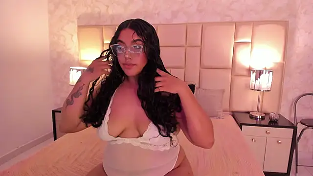 CatalinaCoopper online show from 10/13/25, 04:56