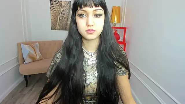 Snapshot of TiffanyYounge chatting on 02/27/26, 12:16 TiffanyYounge online show from 02/27/26, 12:16