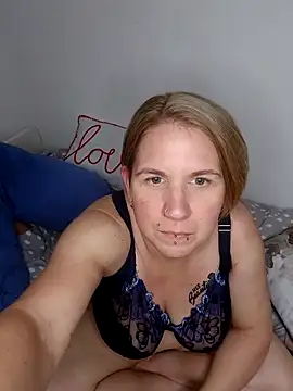 LaceyWestxx online show from 10/25/25, 05:08