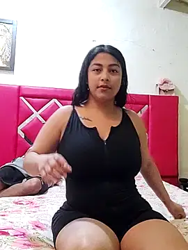 VioletAndSmick online show from 10/28/25, 02:20