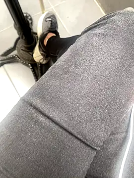 Snapshot of melisss2 chatting on 10/15/25, 08:47 melisss2 online show from 10/15/25, 08:47