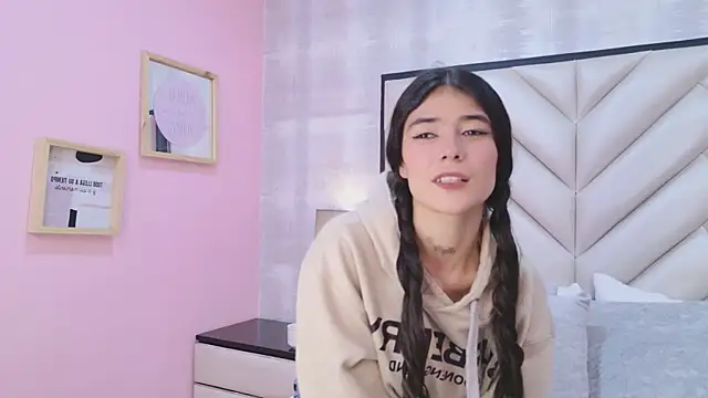 CristalShayy online show from 01/05/26, 05:27