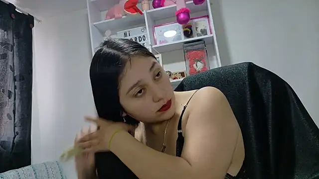 KOREN JALAA online show from 06/25/26, 04:33