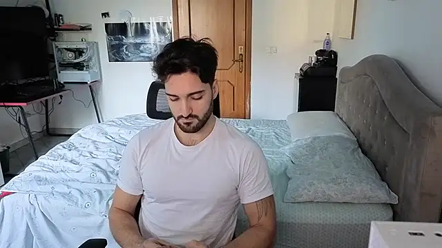 Al3xox02 online show from 01/12/26, 12:54