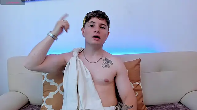 Leoo Miller online show from 10/18/25, 09:26