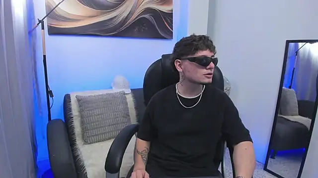 Leoo Miller online show from 01/10/26, 04:14