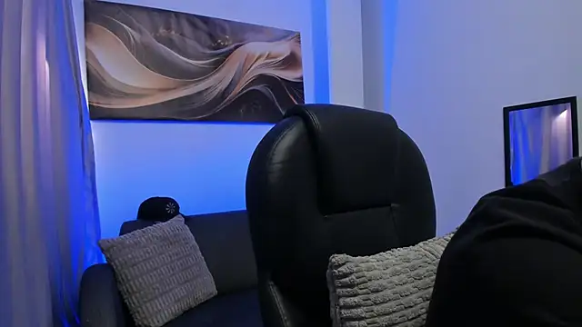 Leoo Miller online show from 02/18/26, 04:41