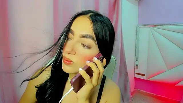 Snapshot of cielooo_ chatting on 12/15/25, 08:35 cielooo online show from 12/15/25, 08:35