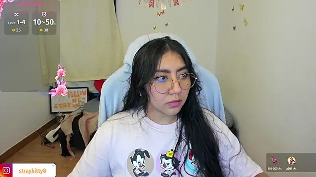 LoveLyy- online show from 10/15/25, 09:04