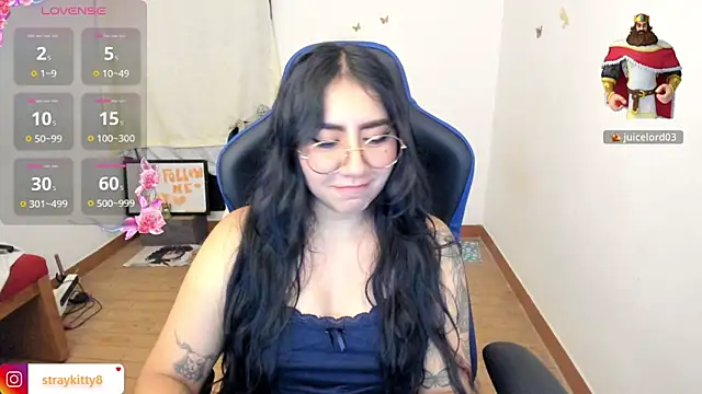 LoveLyy- online show from 04/09/26, 11:32