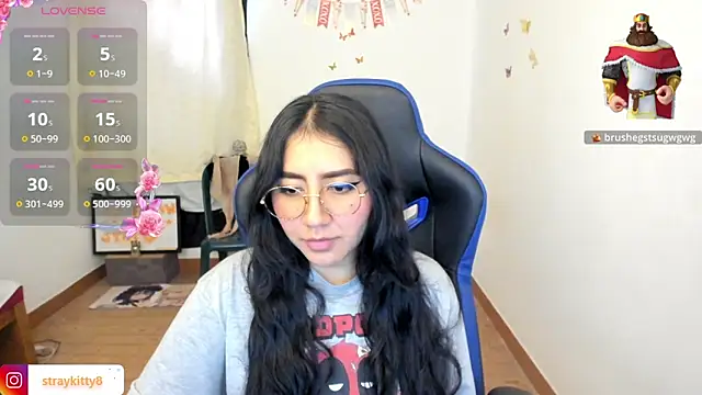 LoveLyy- online show from 04/16/26, 09:15