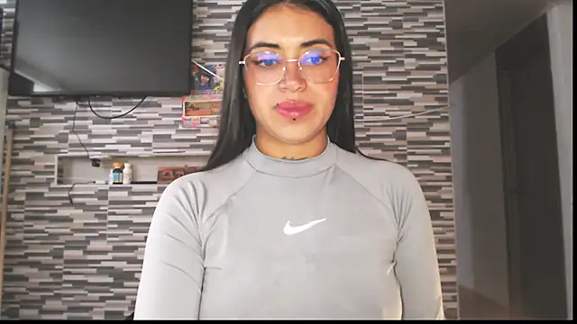 Carla Bennett   online show from 10/06/25, 11:51