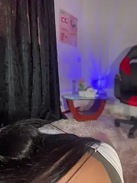 AlannaDollx online show from 11/08/25, 01:44