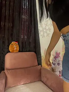 AlannaDollx online show from 12/20/25, 04:58