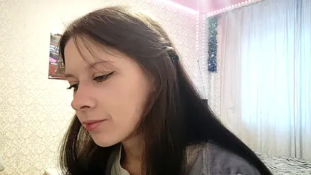 babylilcute online show from 10/13/25, 11:10