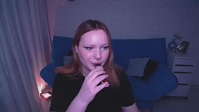 AuroraMour online show from 10/15/25, 02:39