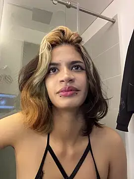 Snapshot of sukulaurens chatting on 11/21/25, 04:00 sukulaurens online show from 11/21/25, 04:00