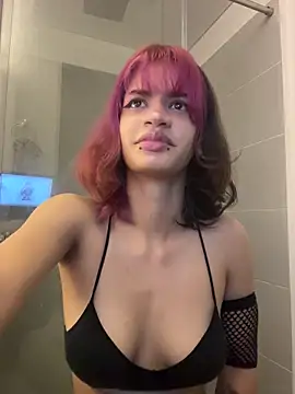 Snapshot of sukulaurens chatting on 11/26/25, 04:30 sukulaurens online show from 11/26/25, 04:30