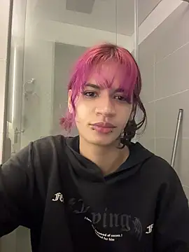 Snapshot of sukulaurens chatting on 11/27/25, 10:34 sukulaurens online show from 11/27/25, 10:34