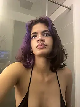 Snapshot of sukulaurens chatting on 01/09/26, 05:43 sukulaurens online show from 01/09/26, 05:43