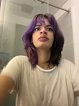 Snapshot of sukulaurens chatting on 01/16/26, 04:27 sukulaurens online show from 01/16/26, 04:27