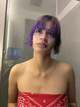 Snapshot of sukulaurens chatting on 01/18/26, 03:21 sukulaurens online show from 01/18/26, 03:21