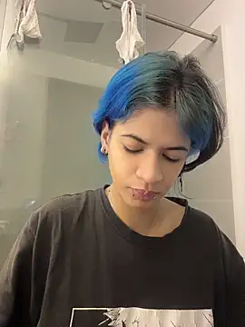 sukulaurens online show from 04/18/26, 01:48