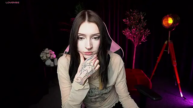 Trix Void online show from 02/21/26, 12:06