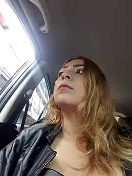 miaaeuphoriaa online show from 11/04/25, 07:24