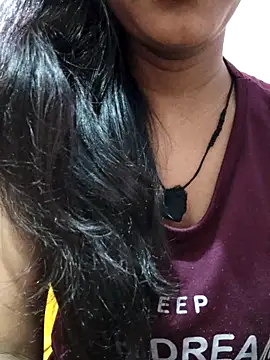 anjali2351 online show from 04/23/26, 12:29