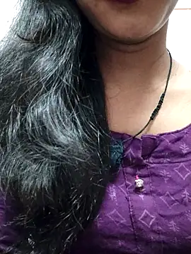 Snapshot of anjali2351 chatting on 05/07/26, 06:24 anjali2351 online show from 05/07/26, 06:24
