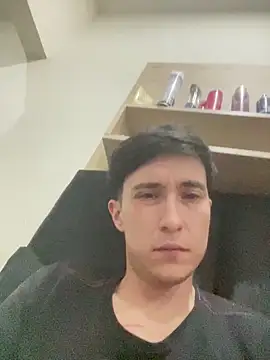 nicollylazulli online show from 11/15/25, 03:59