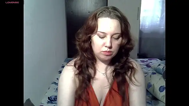 OnikaOrtizZ online show from 10/13/25, 09:20