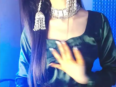 Roiseeee online show from 02/15/26, 07:51