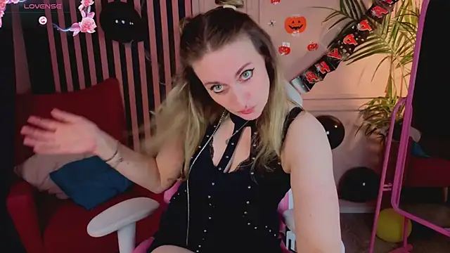 ocean pleasure online show from 10/22/25, 09:09