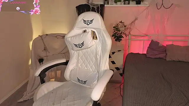 ocean pleasure online show from 10/23/25, 09:46