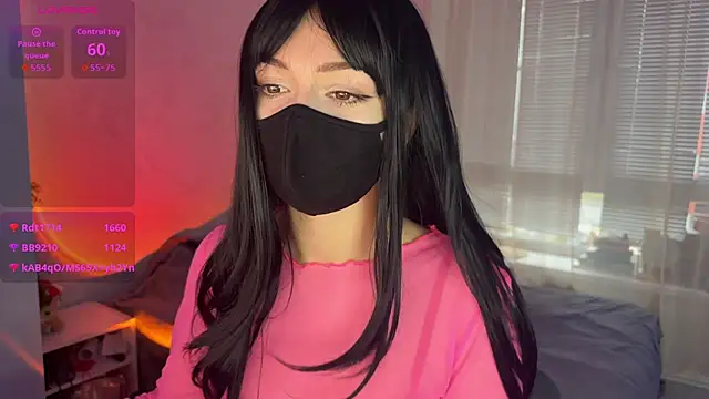 Snapshot of _Cats_eyes_ chatting on 10/18/25, 01:56  Cats eyes  online show from 10/18/25, 01:56