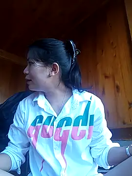 Snapshot of kun-love chatting on 10/15/25, 12:55 kun-love online show from 10/15/25, 12:55