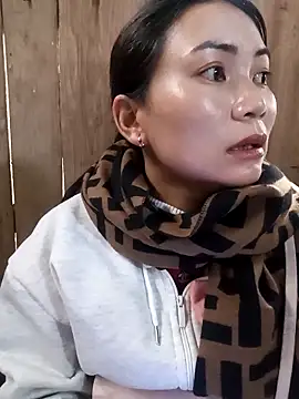 Snapshot of kun-love chatting on 11/13/25, 08:24 kun-love online show from 11/13/25, 08:24